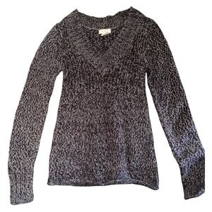 Arizona Jean Company Black and Gray V-Neck Sweater